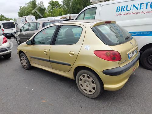 Left taillight PEUGEOT 206 Hatchback (2A/C) 1.4 HDi eco 70 | BP26034963C34 