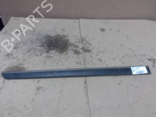 Used Door moulding trim PEUGEOT 407 (6D_) 2.0 HDi 135 (6DRHRH, 6DRHRE, 6DRHRG, 6DRHRJ) (136 hp) 31612726