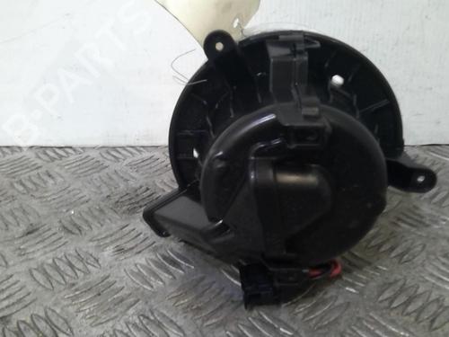 Used Heater blower motor Heater blower motor VW POLO VI (AW1, BZ1, AE1) 1.6 TDI (95 hp) 20355749 20355749