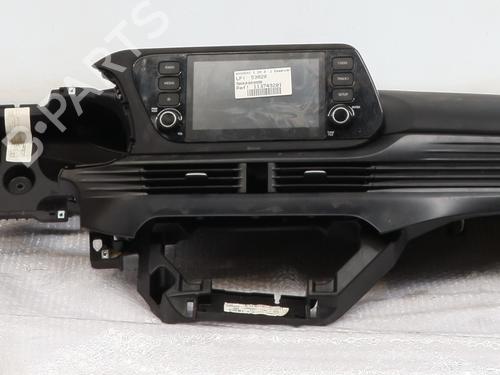 Dashboard HYUNDAI i20 III (BC3, BI3) 1.0 T-GDI hybrid 48V | BP30160700C46