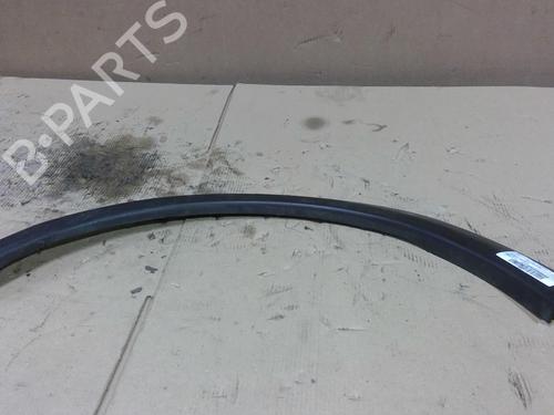 Højre bagtil skærm liste VOLVO C30 (533) D2 (115 hp) 31382635