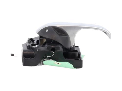 front-right-interior-door-handle-fiat-500x-334_-2014-33328744 main image