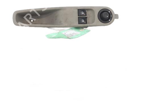 Used Left front window switch Left front window switch RENAULT ZOE (BFM_) ZOE (92 hp) 31723789 31723789