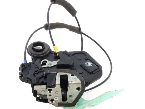 Serrure arrière droite TOYOTA COROLLA Verso (ZER_, ZZE12_, R1_) 2.2 D-4D (AUR10_, AUR10R) (177 hp) 31910533