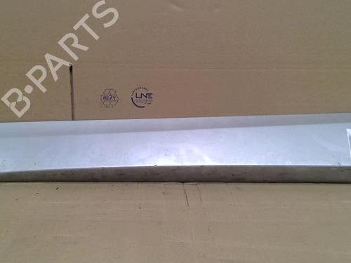 Used Door moulding trim RENAULT GRAND SCÉNIC III (JZ0/1_) 1.9 dCi (JZ0J, JZ0N, JZ1K, JZ1S) (131 hp) 28131942