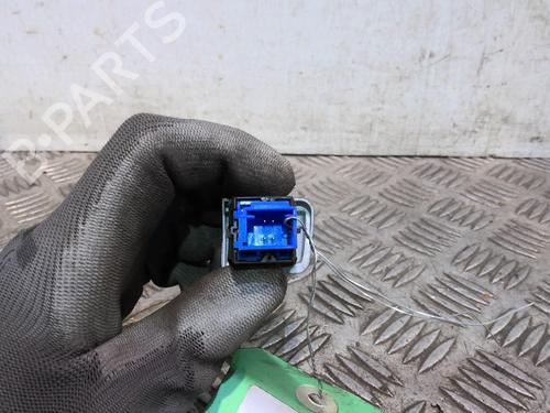 Used Warning switch Warning switch PEUGEOT 208 I (CA_, CC_) 1.4 HDi (68 hp) 21817733 21817733