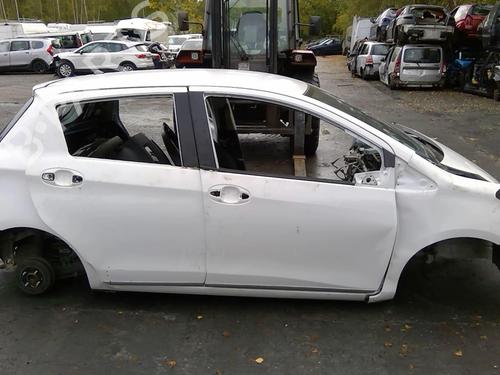 Fuel flap TOYOTA YARIS (_P13_) 1.0 (KSP130_, KSP130) | BP29840562C131