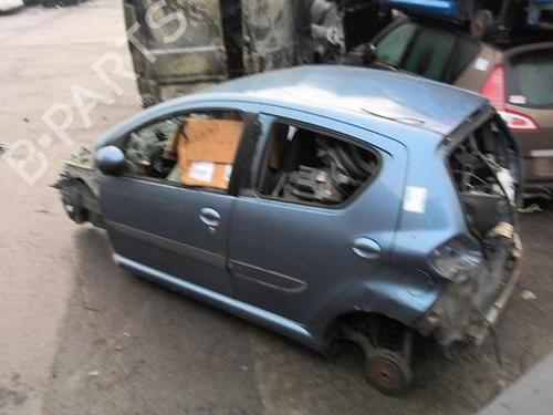 Left headlight TOYOTA AYGO (_B1_) 1.0 (KGB10_, KGB10R) | BP31961564C28