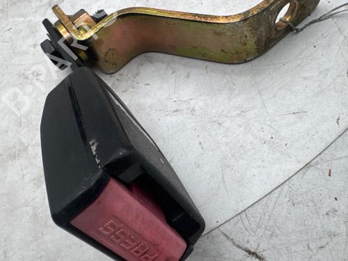Used Seat buckle Seat buckle 37085832 37085832