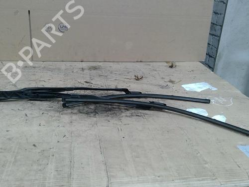 Used Front windshield wiper arm OPEL MERIVA B MPV (S10) 1.4 (75) (140 hp) 28212859