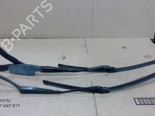Used Front windshield wiper arm MERCEDES-BENZ C-CLASS (W204) C 200 CDI (204.001) (136 hp) 26183539