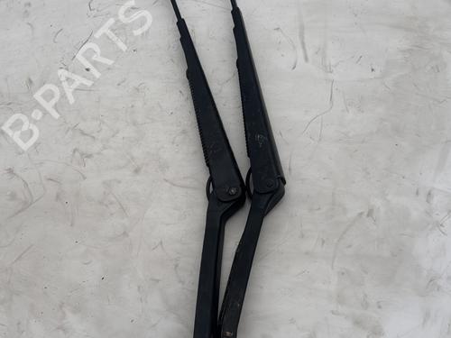 Used Front windshield wiper arm Front windshield wiper arm RENAULT 19 II (B/C53_) 1.8 (5/353A) (90 hp) 33836924 33836924