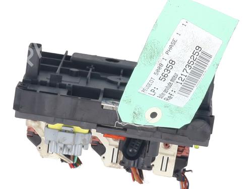Used Fuse box Fuse box PEUGEOT 5008 (0U_, 0E_) 1.6 HDi (112 hp) 32509028 32509028