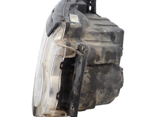 Right headlight LAND ROVER DISCOVERY III (L319) 2.7 TD 4x4 | BP32251685C29