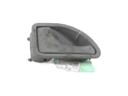 Venstre foran invendig håndtak RENAULT TWINGO I (C06_) 1.2 16V (C060) (60 hp) 29896441