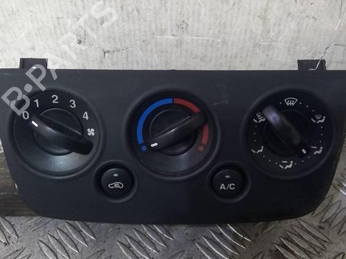 Used Climate control FORD FIESTA V (JH_, JD_) 1.3 (69 hp) 20351829