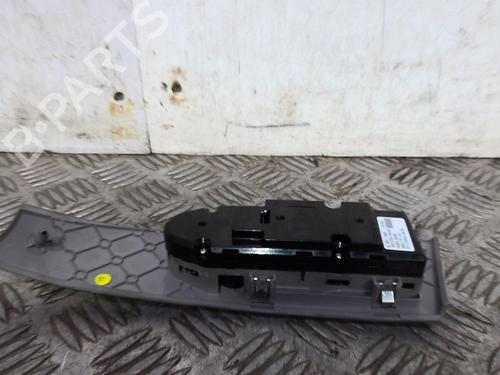 Left front window switch BMW 5 (E60) 523 i | BP20358900I27 - Image 2