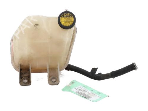 Ekspansjonstank TOYOTA RAV 4 II (_A2_) 2.0 D 4WD (CLA20_, CLA21_, CLA20R, CLA21R) (116 hp) 29029435