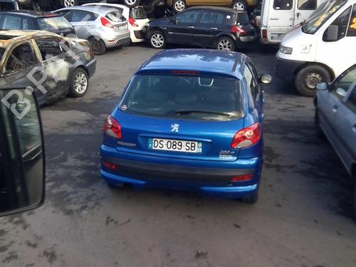 Left mirror PEUGEOT 206+ (2L_, 2M_) 1.4 HDi eco 70 | BP22002382C26