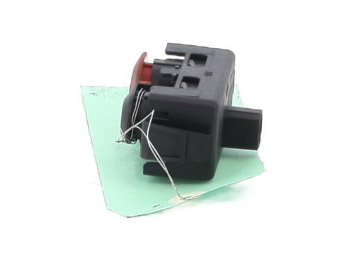 Used Warning switch Warning switch RENAULT CLIO III (BR0/1, CR0/1) 1.5 dCi (BR17, CR17) (86 hp) 30159584 30159584