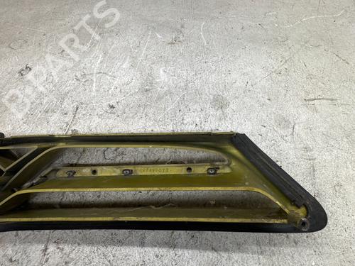 Used Grille Grille 37418816 37418816