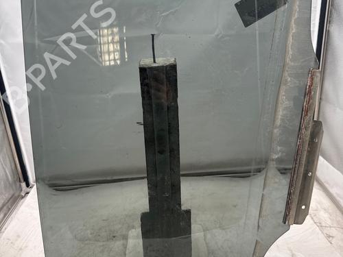 rear-right-door-window-toyota-verso-_r2_-2009-2010-2011-2012-2013-2014-2015-2016-2017-2018-36591799 main image