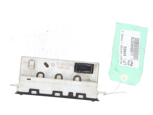 display-monitor-peugeot-partner-mpv-5_-g_-1996-31206439 main image