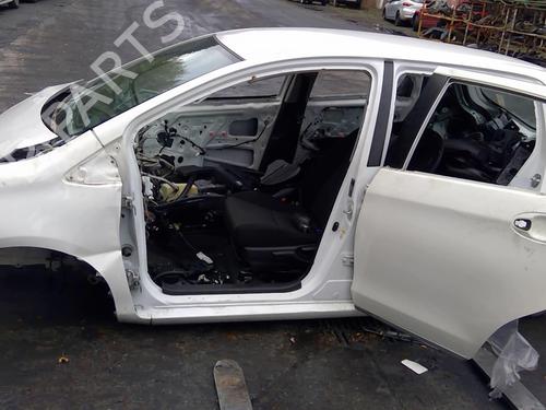Fuel flap TOYOTA YARIS (_P13_) 1.0 (KSP130_, KSP130) | BP29840562C131