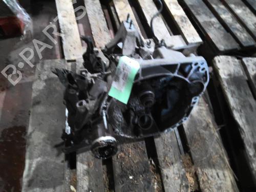 Used Gearbox Gearbox DACIA SANDERO II TCe 90 (B8M1, B8MA, B8AC) (90 hp) 22375859 22375859