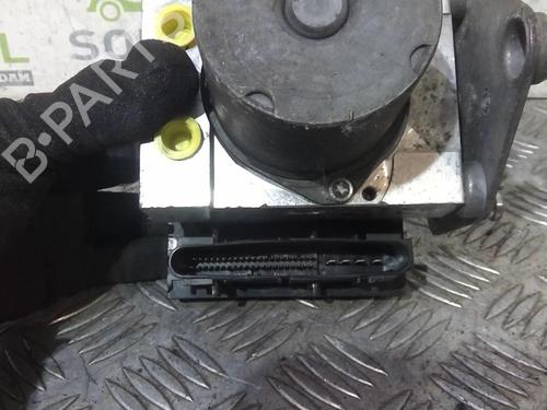 Used ABS pump ABS pump MERCEDES-BENZ VITO / MIXTO Van (W639) 111 CDI (639.601, 639.603) (116 hp) 20368579 20368579