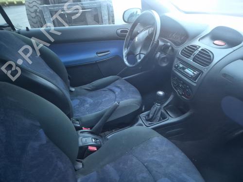 Third brake light PEUGEOT 206 CC (2D) 1.6 16V (2DNFUF, 2DNFUR) | BP32656890L11 