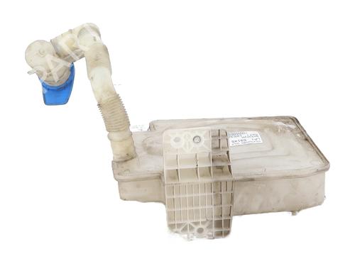 Windscreen washer tank VW GOLF PLUS V (5M1, 521) 1.9 TDI | BP25603678C113 