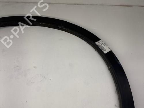 Used Rear right wheel arch trim Rear right wheel arch trim 39519428 39519428