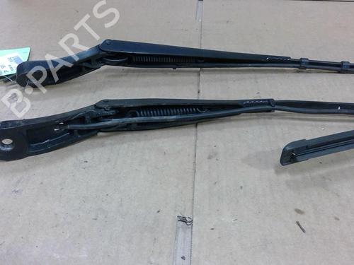 Front windshield wiper arm PEUGEOT 3008 II SUV (MC_, MR_, MJ_, M4_) 1.2 THP/ PureTech 130 (MRHNSM, MRHNSU, MRHNSJ, MRHNYW,... | BP29143238C143 