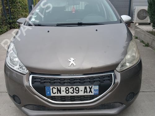 Brukte deler til PEUGEOT 208 I (CA_, CC_) 1.4 HDi (68 hp) 4427822