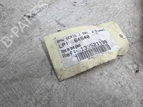 Used Windscreen washer tank Windscreen washer tank BMW 1 (E81) 123 d (204 hp) 40031170 40031170