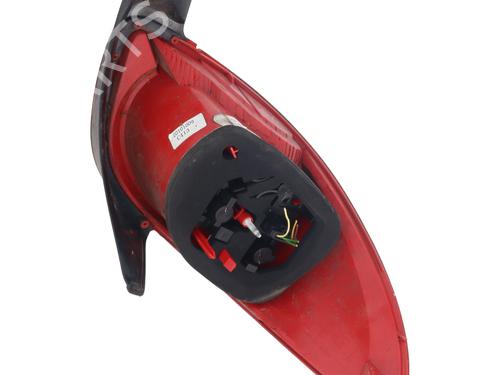 Right taillight PEUGEOT 206+ (2L_, 2M_) 1.4 i | BP32200039C35