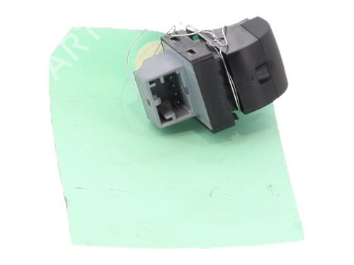 Used Right rear window switch Right rear window switch AUDI A3 Sportback (8PA) 1.6 TDI (90 hp) 33729838 33729838