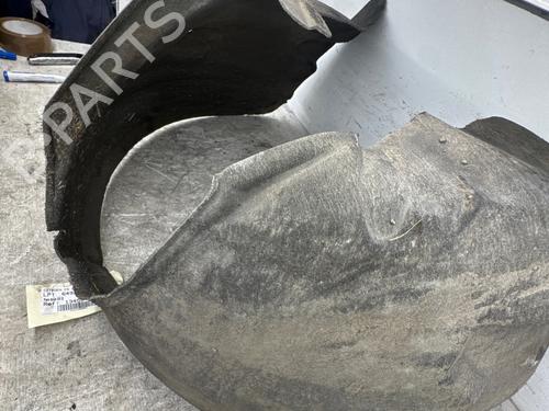 wheel-arch-citroen-c5-iii-break-rw_-2008-2009-2010-2011-2012-2013-2014-2015-2016-2017-40093673 main image