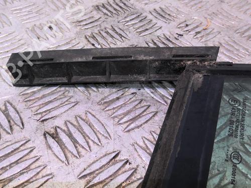 Front right quarter glass CITROËN C4 I (LC_) 1.6 HDi | BP20358578C112 