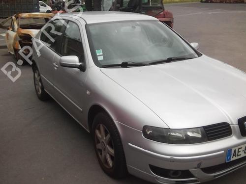 Left headlight SEAT LEON (1M1) 1.9 TDI | BP22003313C28 