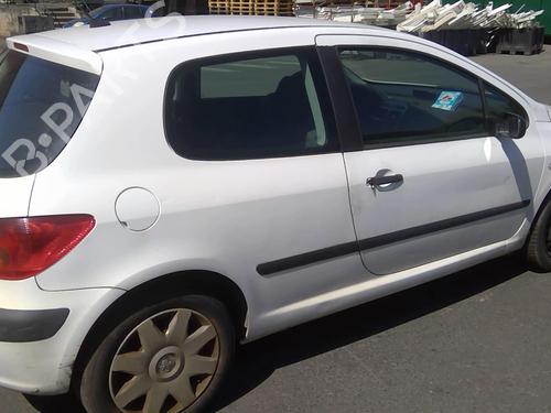 Left headlight PEUGEOT 307 (3A/C) 1.4 HDi | BP34336836C28 - Image 14