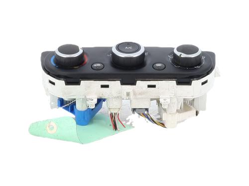 climate-control-renault-clio-iv-bh_-2012-2013-2014-2015-2016-2017-2018-2019-2020-2021-36314373 main image