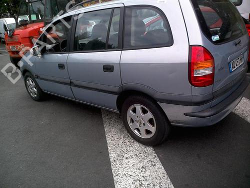 Right taillight OPEL ZAFIRA A MPV (T98) 2.0 DTI 16V (F75) | BP21999024C35 