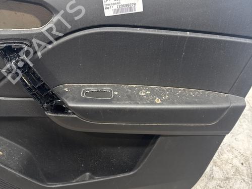 Front right panel RENAULT CAPTUR II (HF_) E-TECH 145 (HFMU) | BP37743356C59 - Image 5