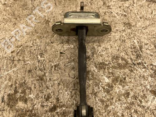 Used Hinge/Door check strap Hinge/Door check strap TOYOTA YARIS (_P9_) [2005-2014] 36656726 36656726