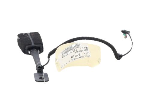 Used Seat buckle Seat buckle FIAT 500X (334_) 1.6 D Multijet (334AXA1B, 334AXA11) (120 hp) 40467056 40467056