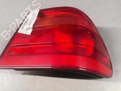Used Right taillight MERCEDES-BENZ E-CLASS (W210) E 200 CDI (210.007) (102 hp) 21998929
