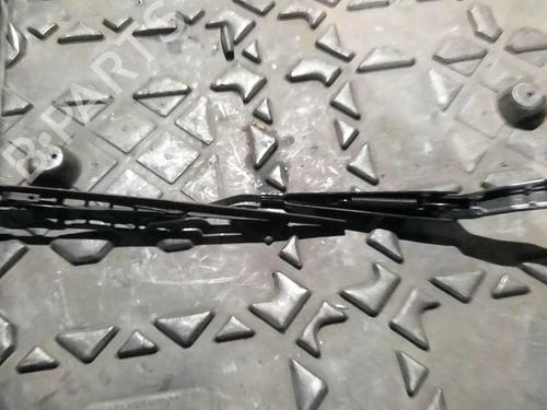 Used Front windshield wiper arm Front windshield wiper arm 21558007 21558007