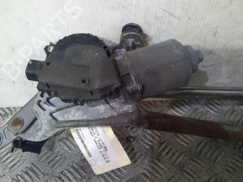 Used Front wiper motor Front wiper motor TOYOTA YARIS (_P9_) 1.4 D-4D (NLP90_, NLP90R) (90 hp) 20366550 20366550